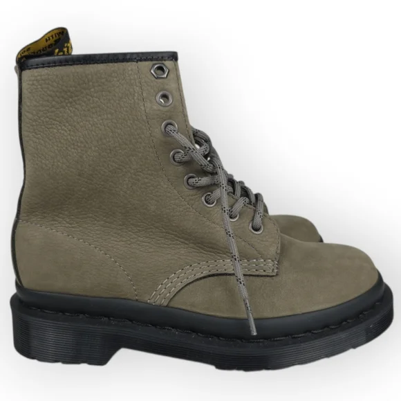 Dr. Martens 1460 Milled Nubuck Leather Ankle Boots Grey US Mens 4 / Womens 5 New